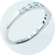 マリッジリング・結婚指輪のオーダーメイド、デザインと制作の大阪専門店Ruity（ルイティー）。大切なマリッジリング、婚約指輪、エンゲージリング、ジュエリーなどブライダルやウェディングアイテムから、オリジナルムービー（映像DVD）までフルオーダー。